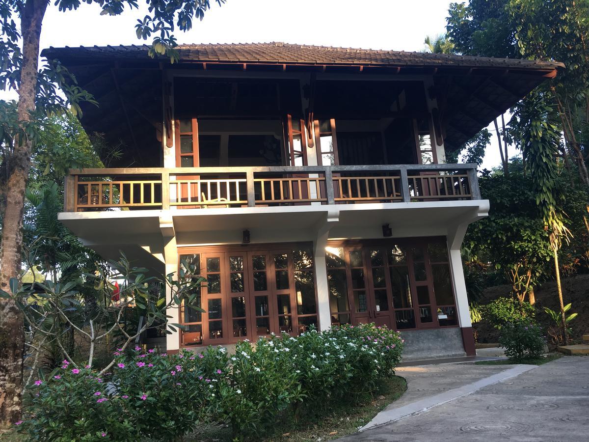 Lah Own Khaolak Resort Khao Lak Exterior photo